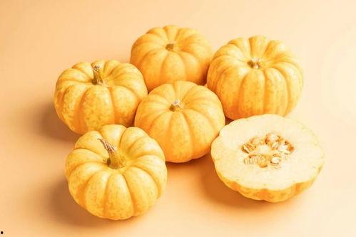 吃瓜的小黄人,小黄人生吃瓜奇遇记