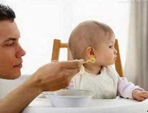 宝宝吃瓜好得劲,健康成长好得劲